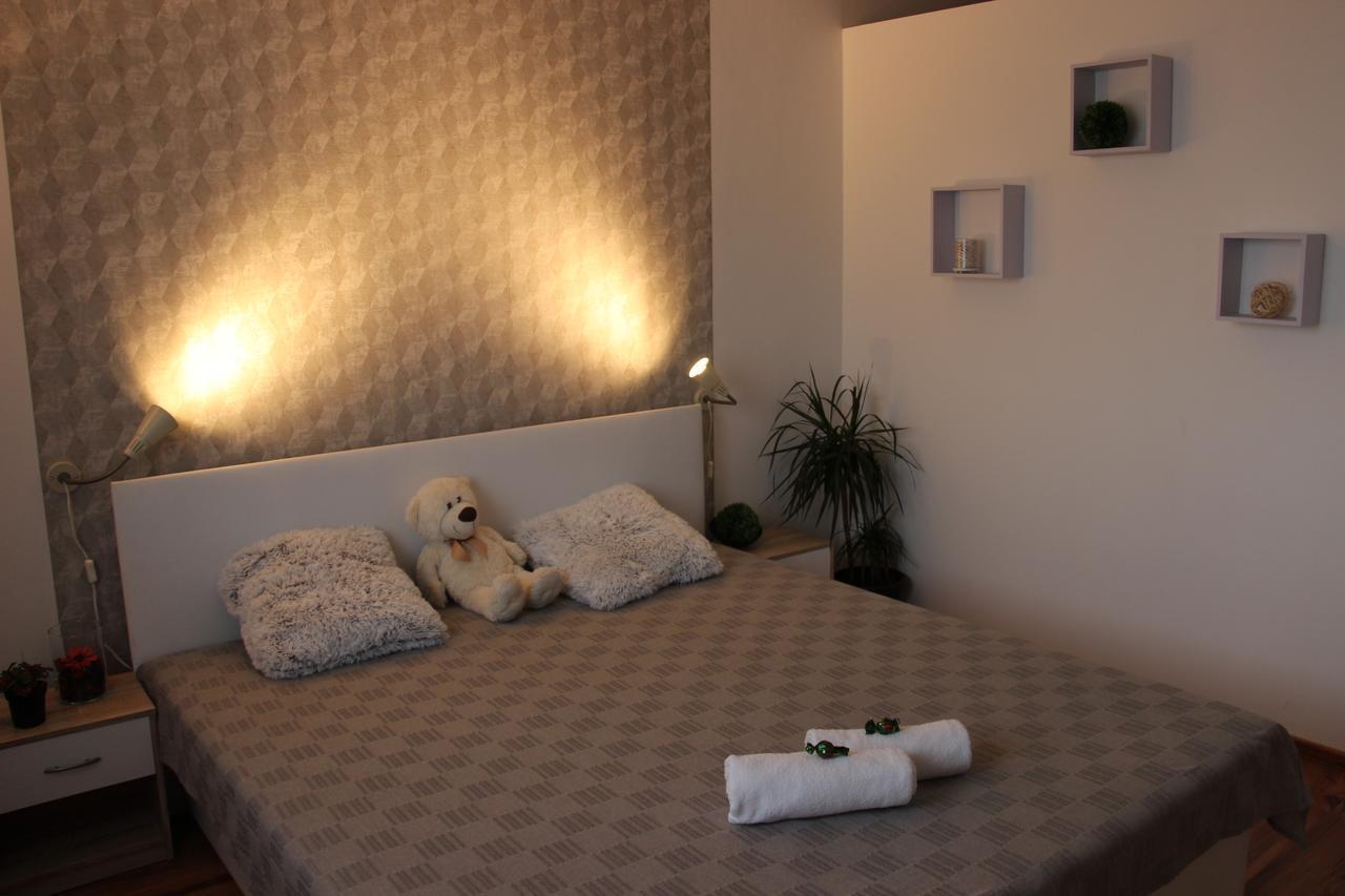 Apartment 3Kk De Luxe Beroun  Bagian luar foto